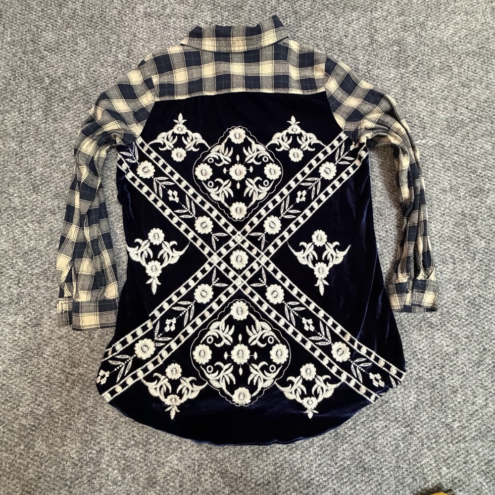 Hannah Plaid Button Up Shirt Navy Blue Check Embroidered Velvet Back Women's S